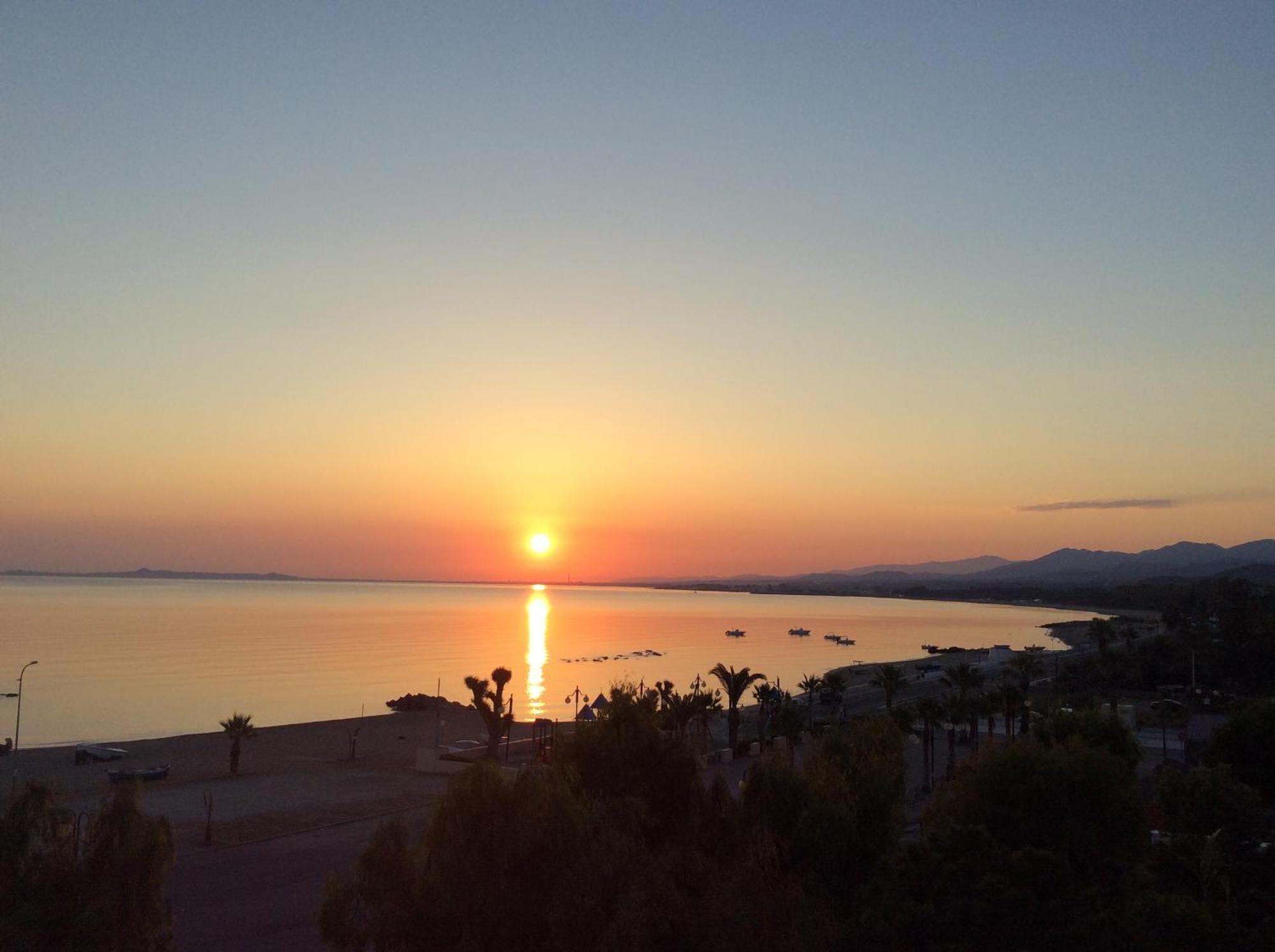 Golfo Di Tindari Apartments Falcone Dış mekan fotoğraf