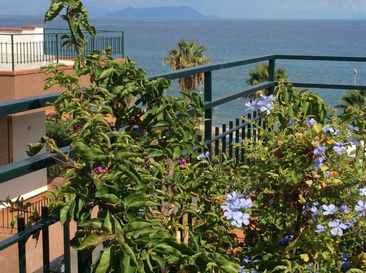 Golfo Di Tindari Apartments Falcone Dış mekan fotoğraf