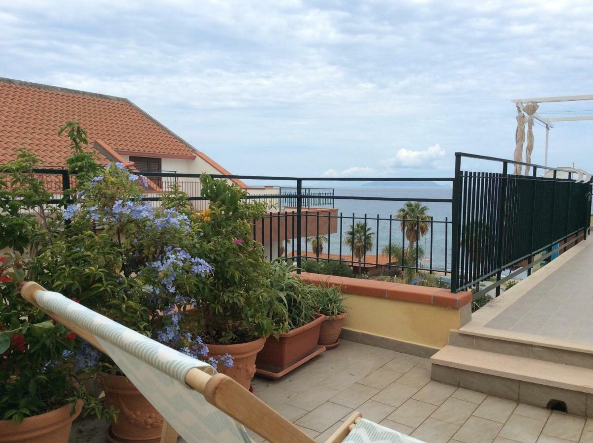 Golfo Di Tindari Apartments Falcone Dış mekan fotoğraf